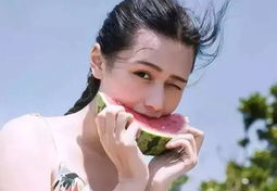 吃瓜网红头像拍照女,揭秘吃瓜女神的时尚拍照秘诀