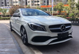 奔驰cla200最新价格,豪华轿跑新选择，性价比与颜值并存”